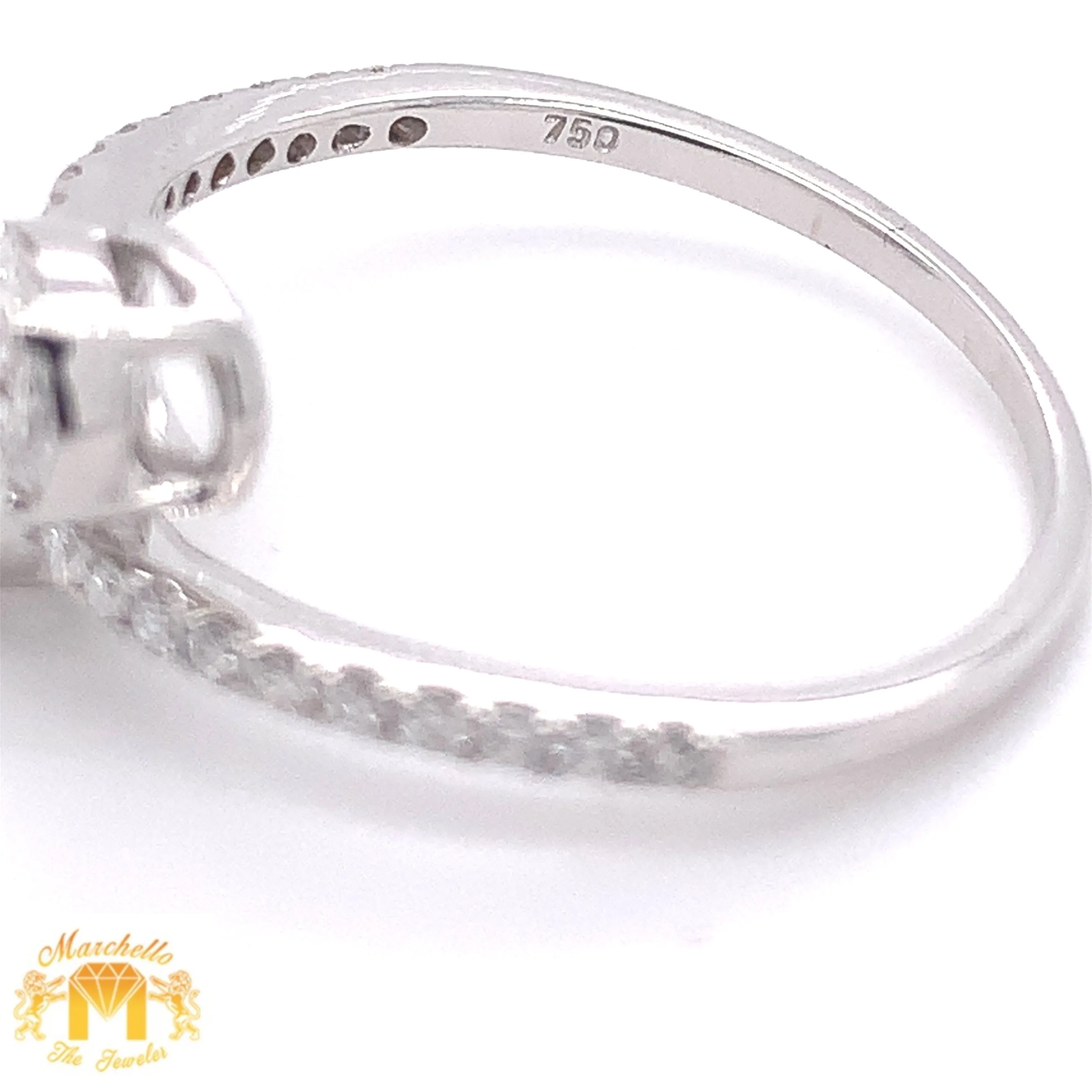 18k White Gold and Diamond Pear-shape and Oval Ladies' Ring (VS diamonds)