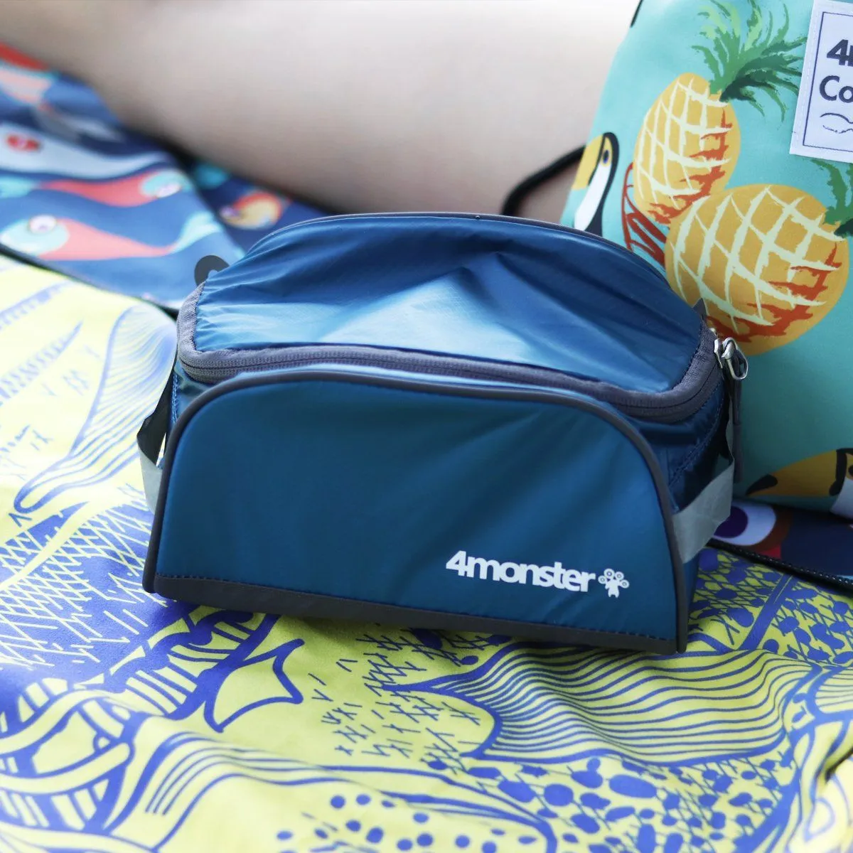 4Monster Waterproof Travel Toiletry Bag Blue