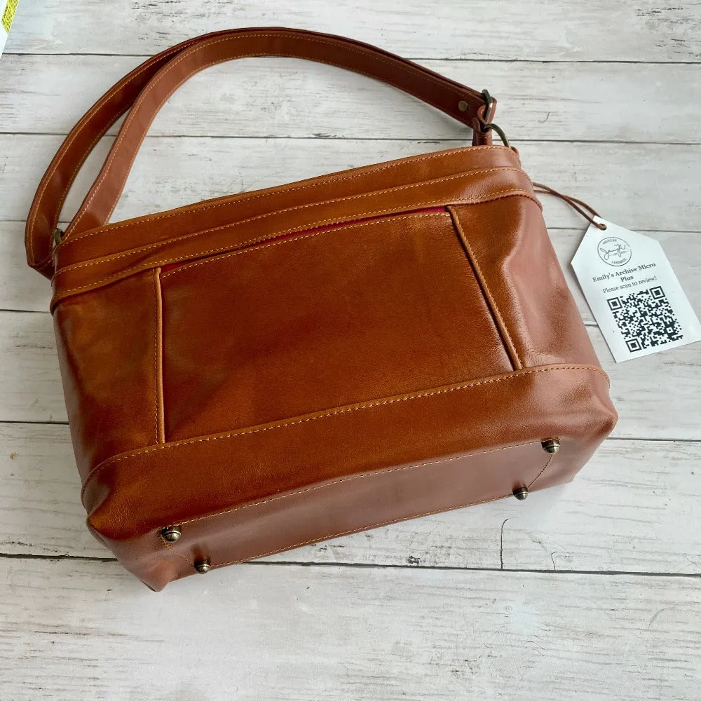 Archive Micro Plus in Cognac