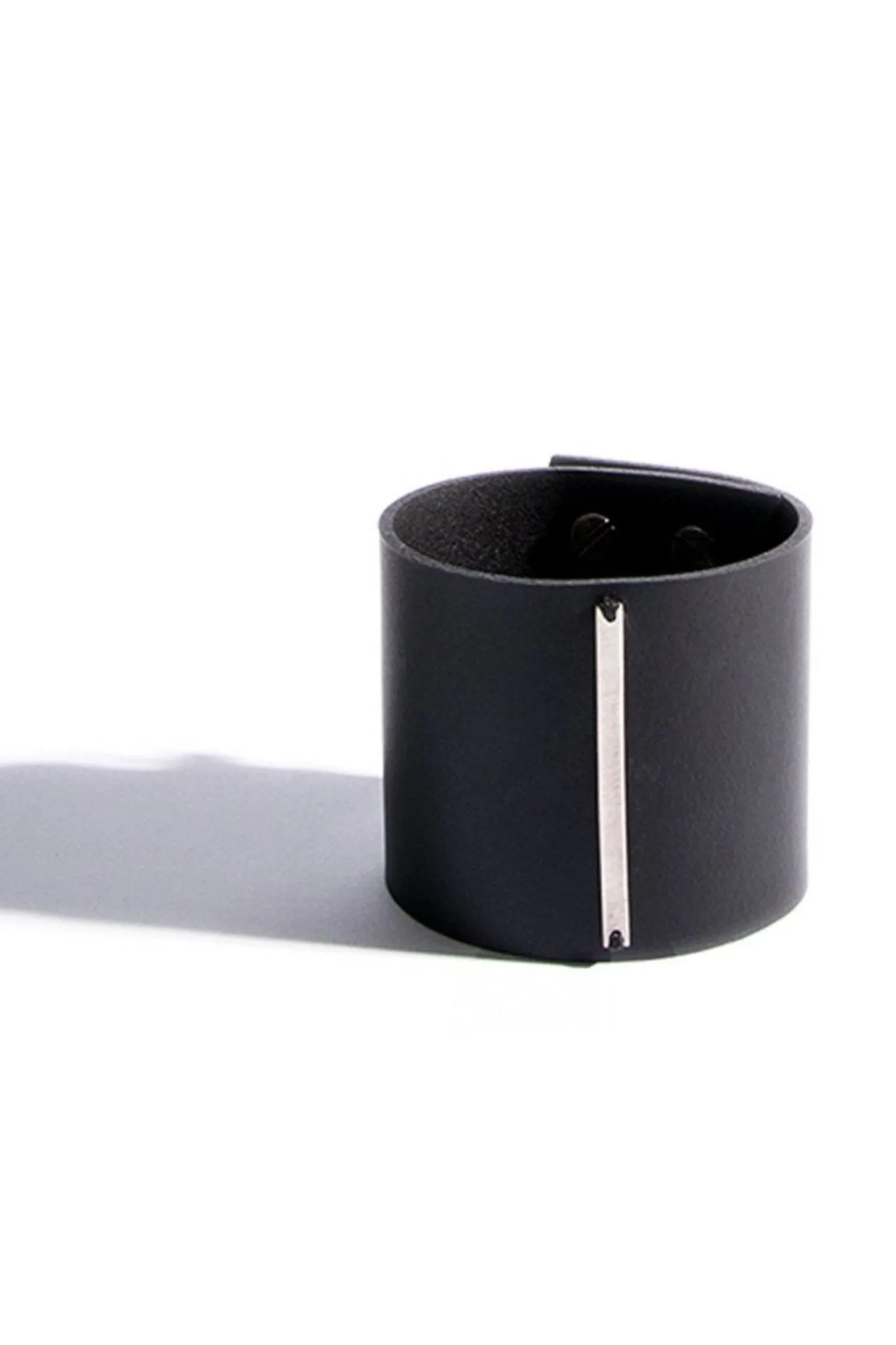 BAR I Cuff Silver
