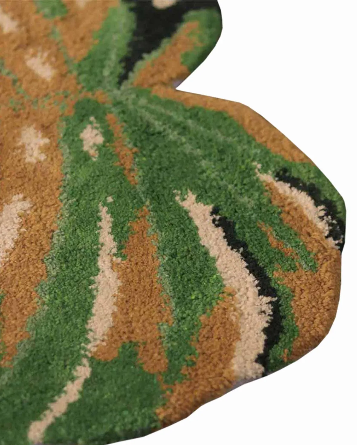 Big Leaves Design Tufted Polyester Rug | 1.6x1.3 ft