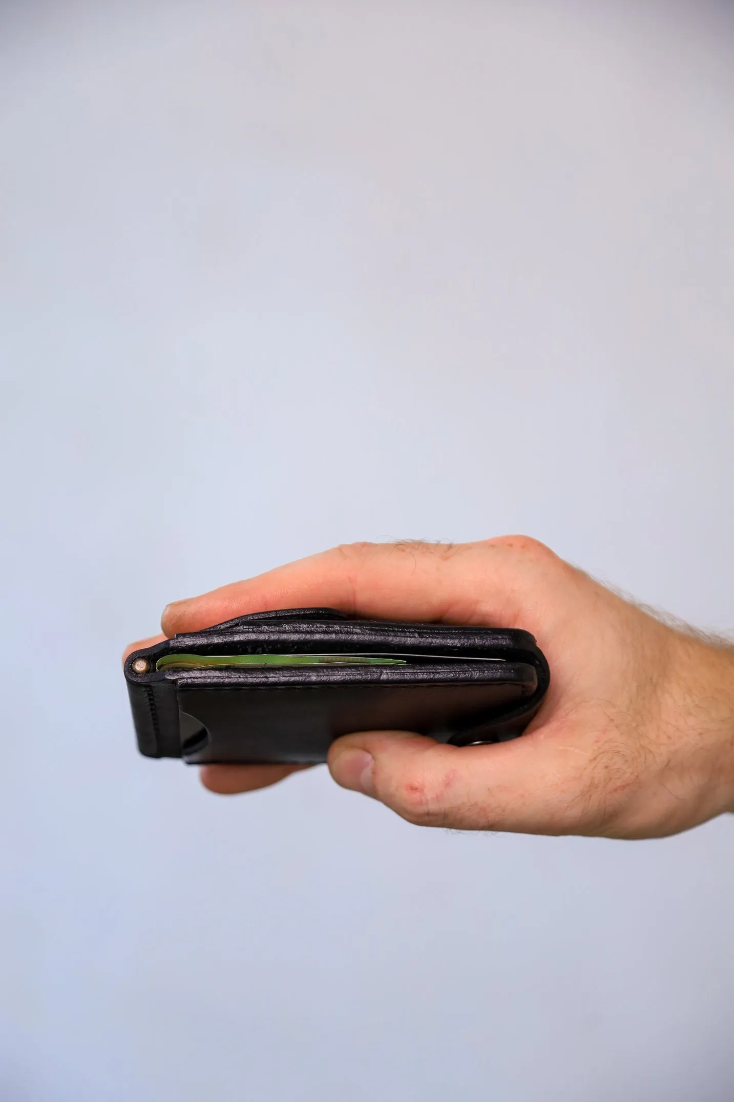 Black Leather Money Clip, Small leather wallet, Full grain Leather Money Clip, Gift for Men, Minimalist Wallet with Credit Card Holder