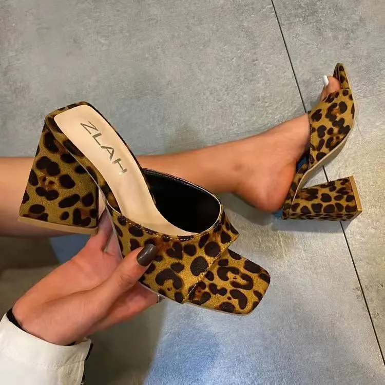 DUNNMALL  Cross Border Summer New plus Size Slippers Women's Fashion Square Toe Chunky Heel Leopard Sandals Wholesale