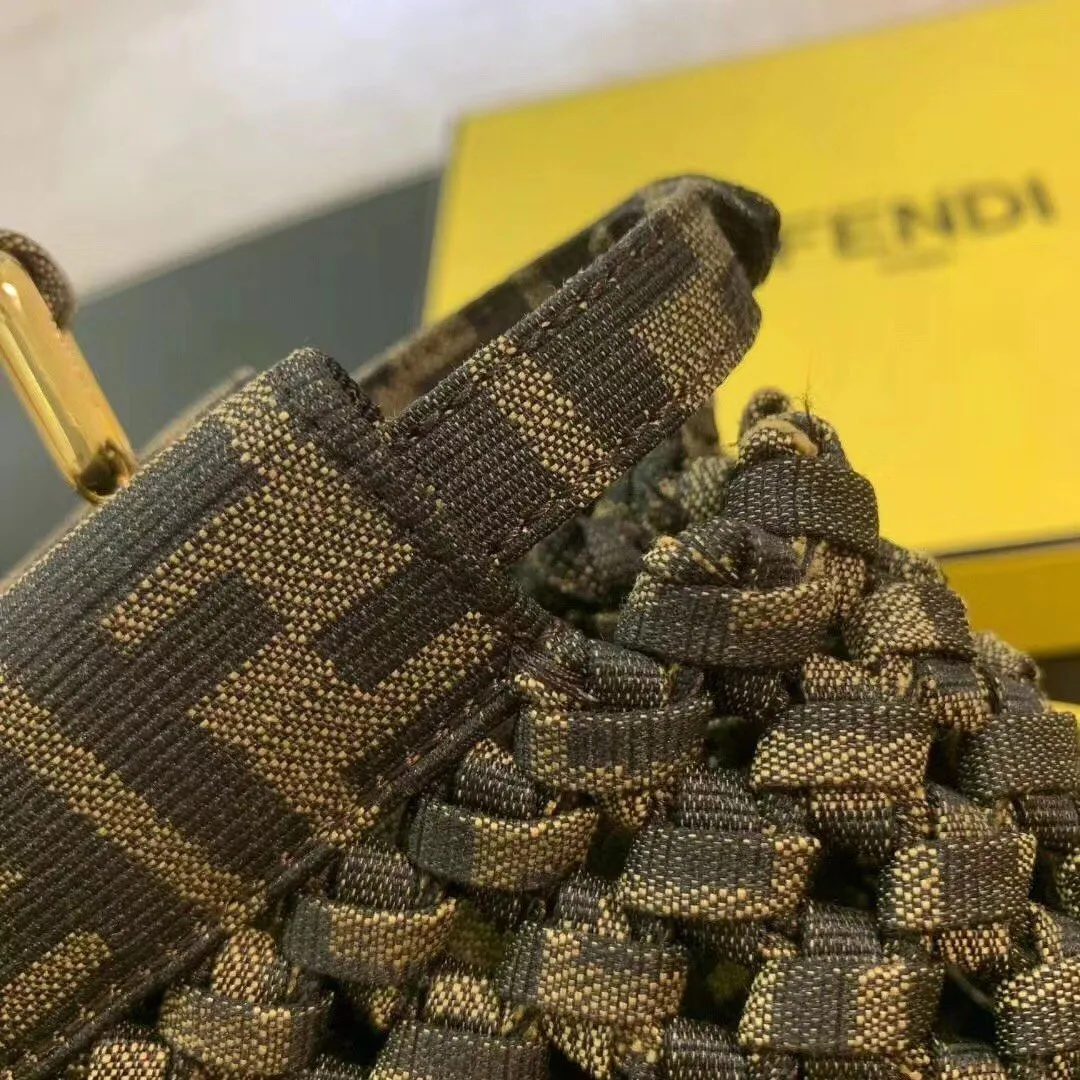 EN   Designer bags by Fendi 181