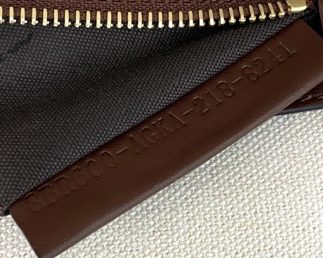 EN   Designer bags by Fendi 189