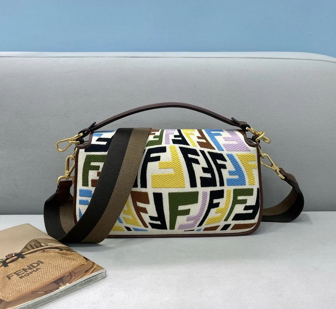 EN   Designer bags by Fendi 189
