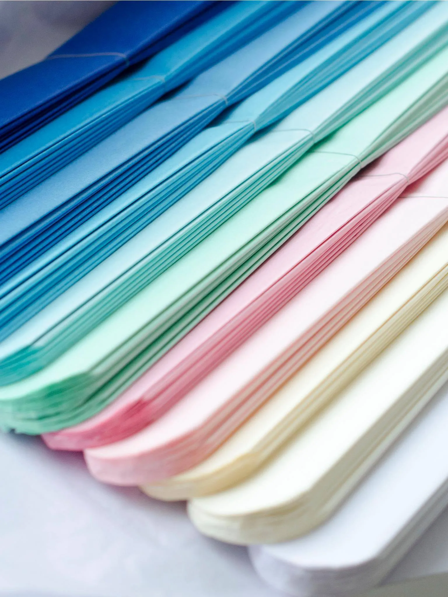 Large size mist tissue paper pom pom