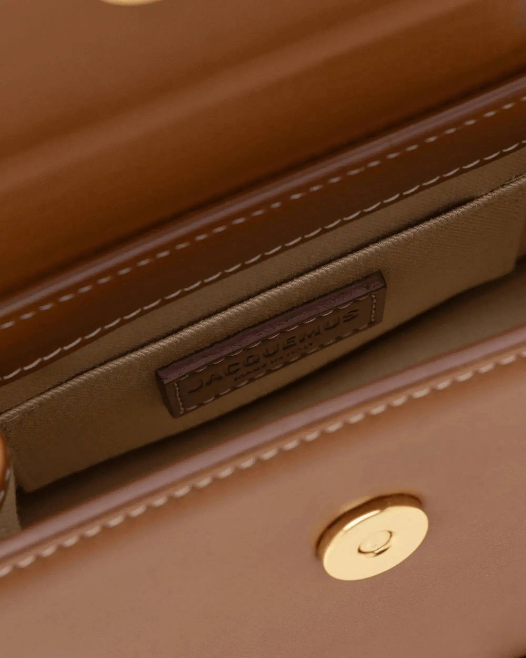 Le Chiquito Moyen Boucle Bag