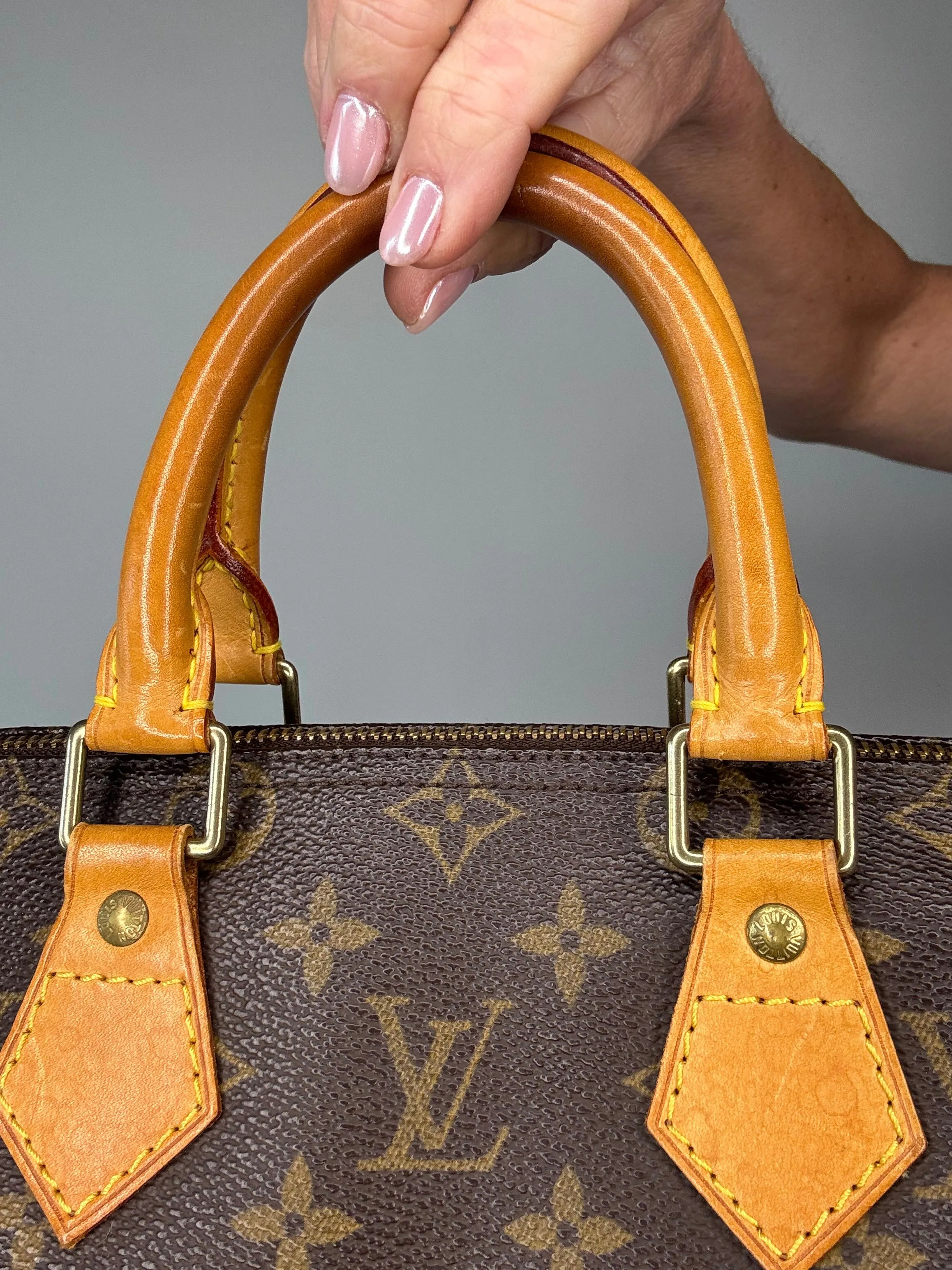 Louis Vuitton Vinage Speedy 25