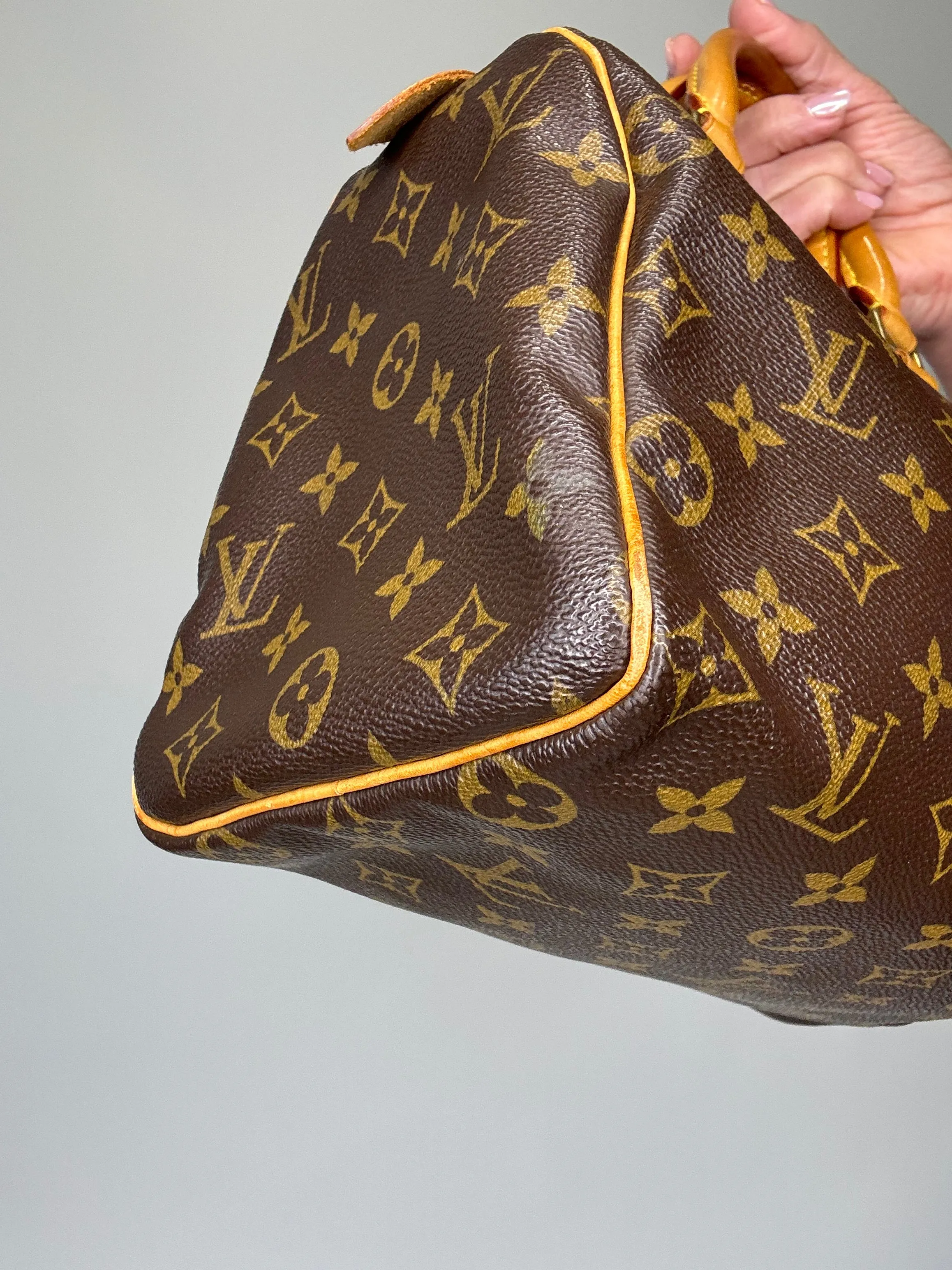 Louis Vuitton Vinage Speedy 25