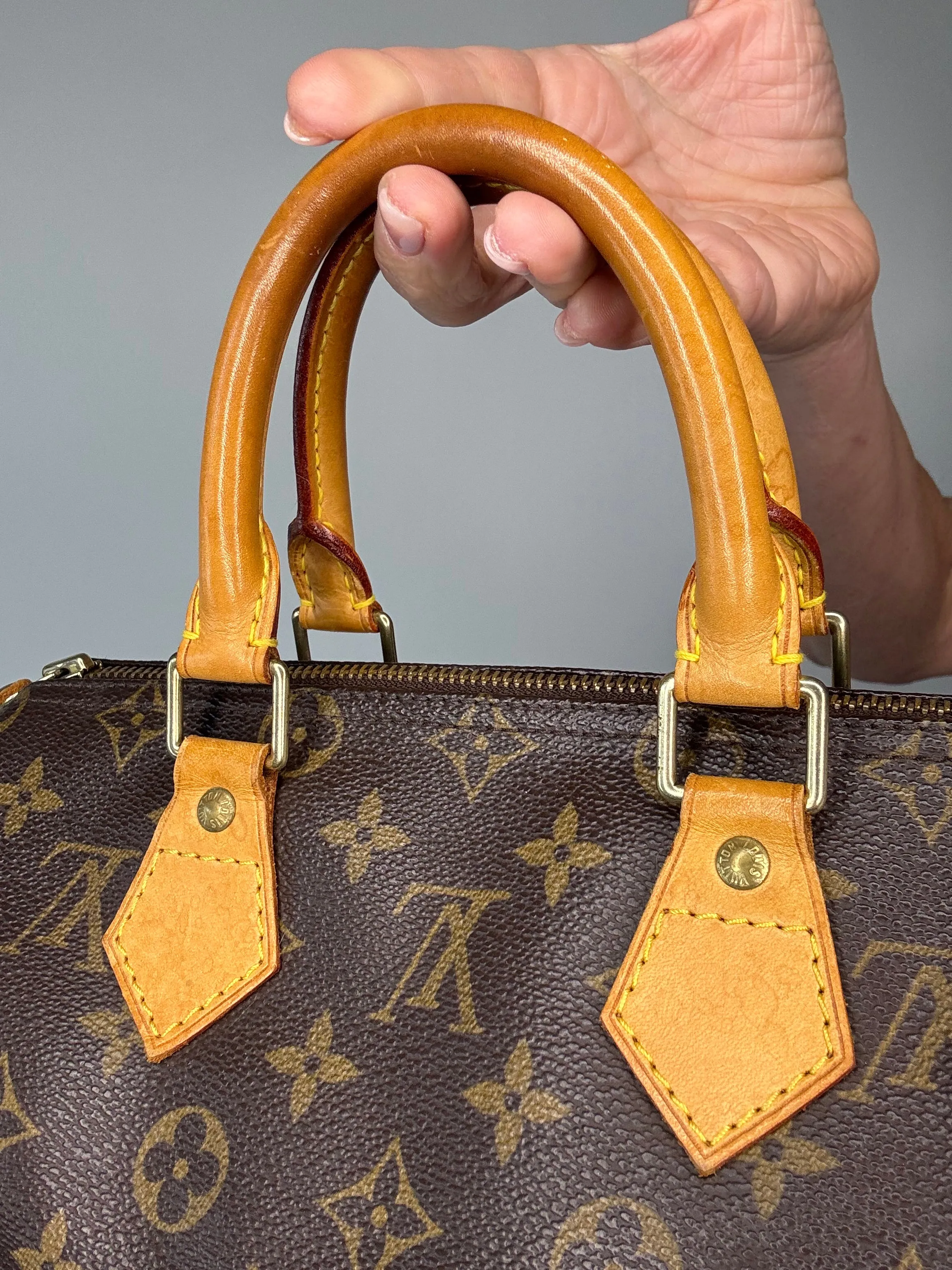 Louis Vuitton Vinage Speedy 25