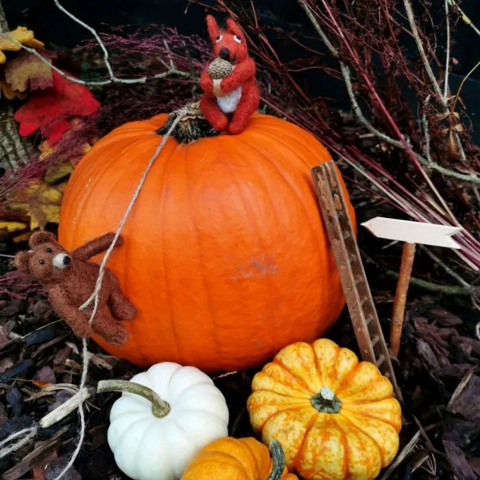 Natural Felt Decoration | Squirrel   Acorn