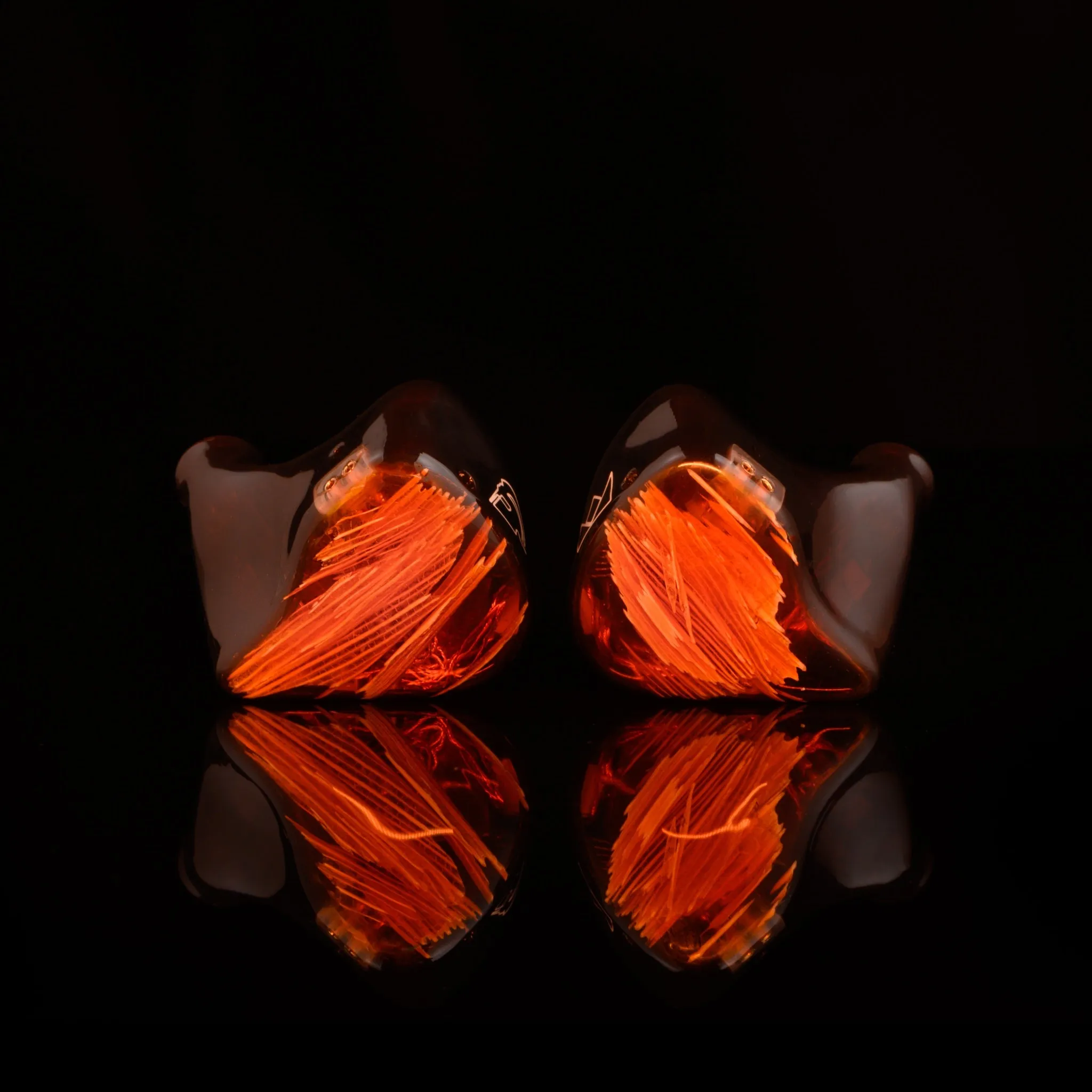 Noble Audio Spartacus | 6-Driver Hybrid Universal IEMs
