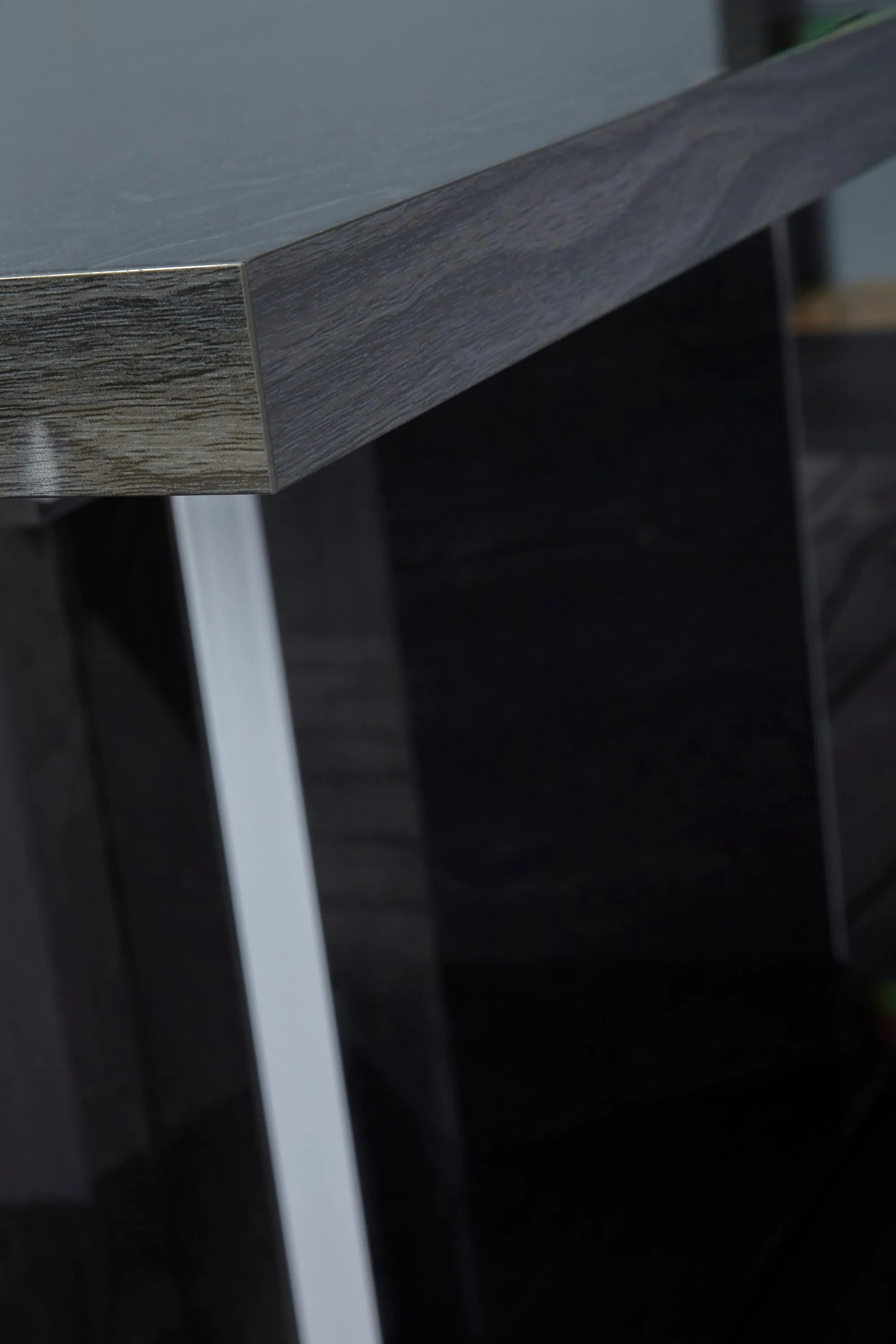Noble Extension Dining Table