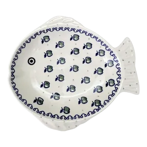 Platter, Fish-Shaped, Large, 9.5" x 8.25" in "Green Apple" by Manufaktura | S015T-15