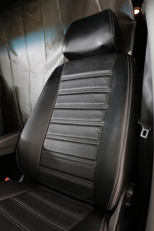 RB Touring Van  - Richie - 144" 4x4